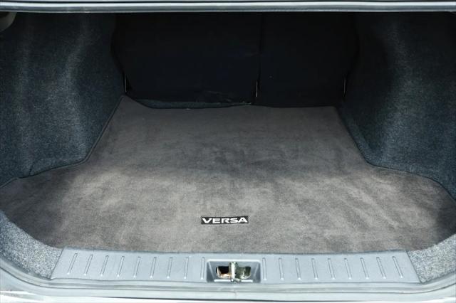 2024 Nissan Versa 1.6 SV
