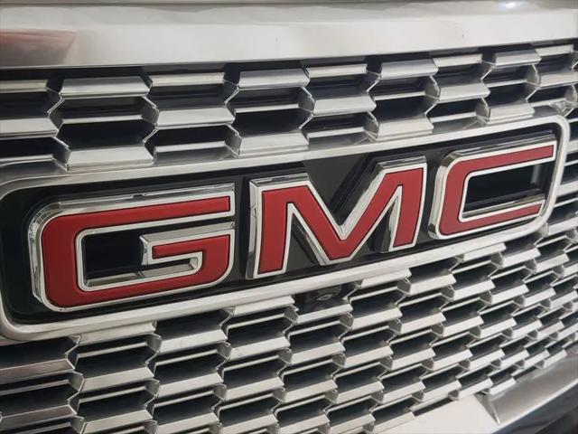 2024 GMC Yukon XL 4WD Denali
