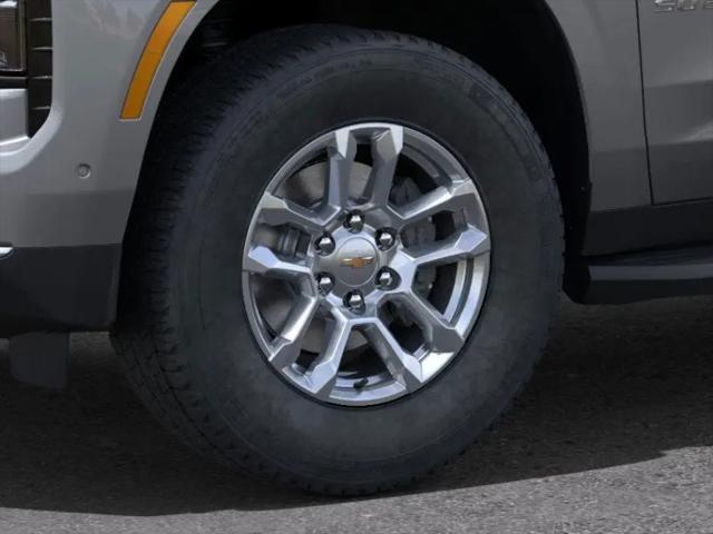 2025 Chevrolet Suburban 4WD LT