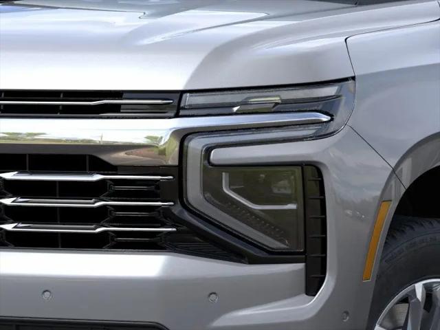 2025 Chevrolet Suburban 4WD LT
