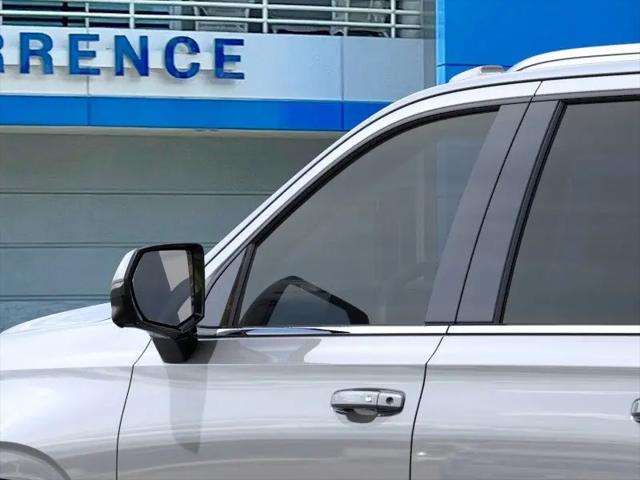 2025 Chevrolet Suburban 4WD LT