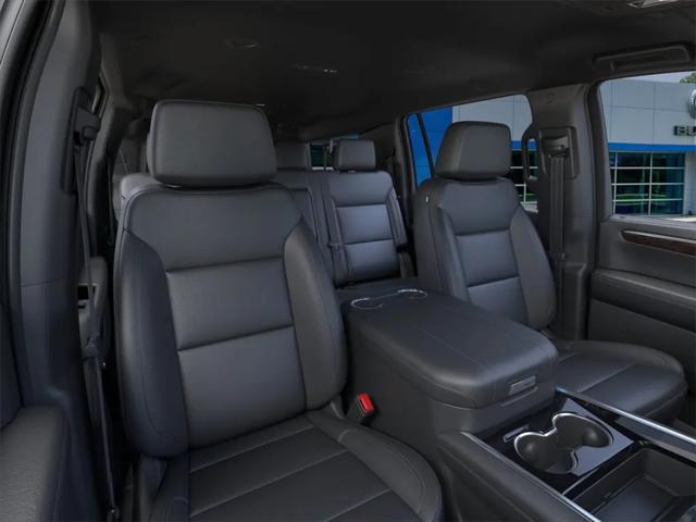 2025 Chevrolet Suburban 4WD LT
