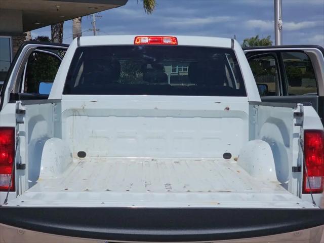2022 Ram 1500 Classic SLT Crew Cab 4x4 5'7" Box