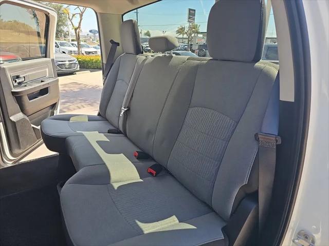 2022 Ram 1500 Classic SLT Crew Cab 4x4 5'7" Box