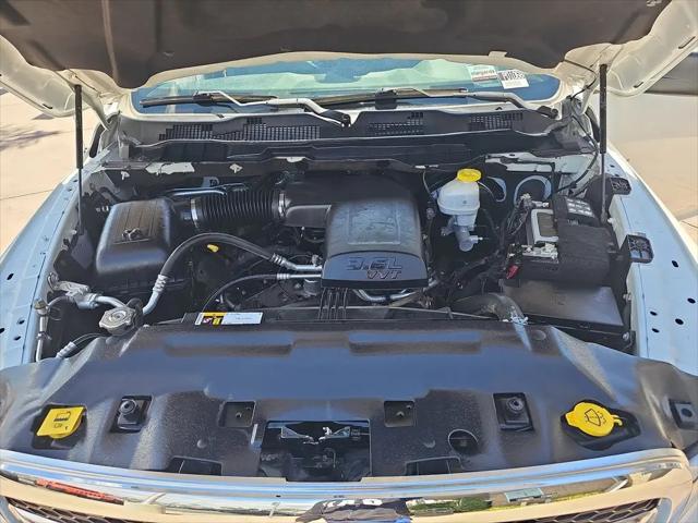 2022 Ram 1500 Classic SLT Crew Cab 4x4 5'7" Box
