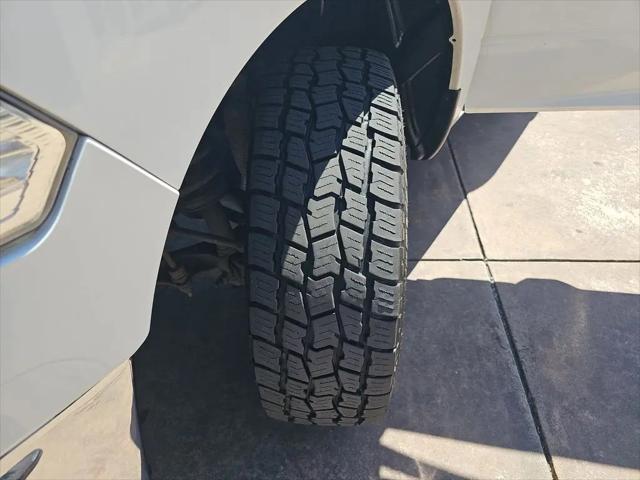2022 Ram 1500 Classic SLT Crew Cab 4x4 5'7" Box