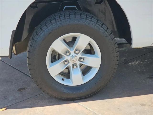 2022 Ram 1500 Classic SLT Crew Cab 4x4 5'7" Box