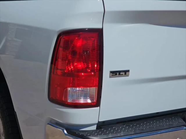 2022 Ram 1500 Classic SLT Crew Cab 4x4 5'7" Box