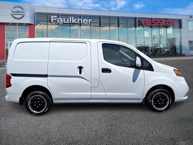 2017 Nissan NV200 SV