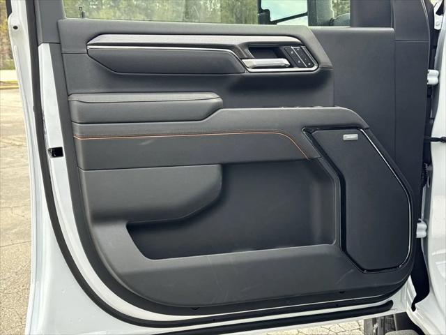 2026 GMC Sierra 2500HD Crew Cab, Standard Bed, AT4, 4WD