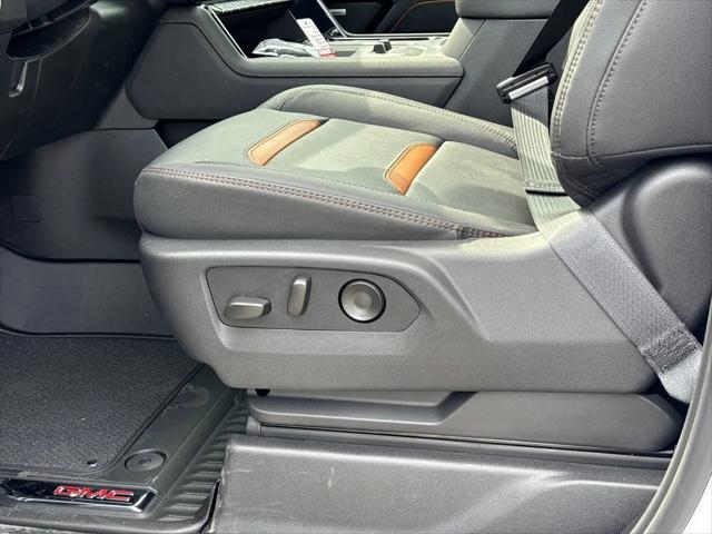 2026 GMC Sierra 2500HD Crew Cab, Standard Bed, AT4, 4WD