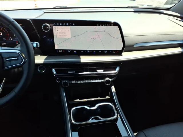 2025 Chevrolet Traverse AWD LT