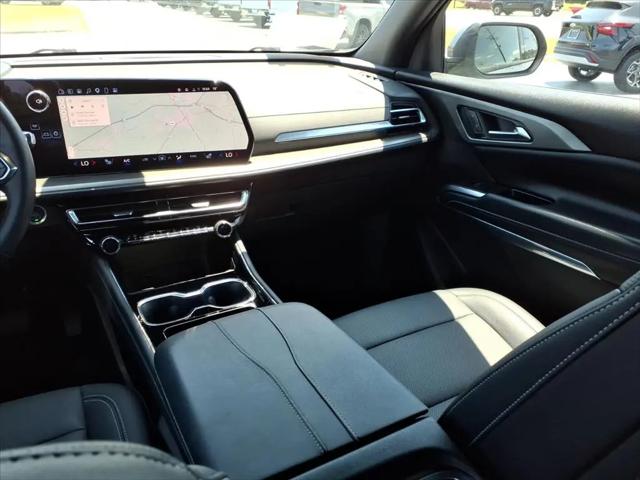 2025 Chevrolet Traverse AWD LT
