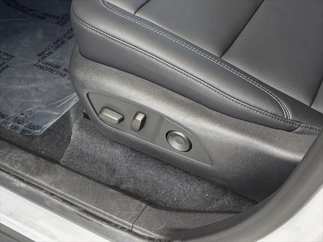 2026 GMC Acadia Elevation FWD