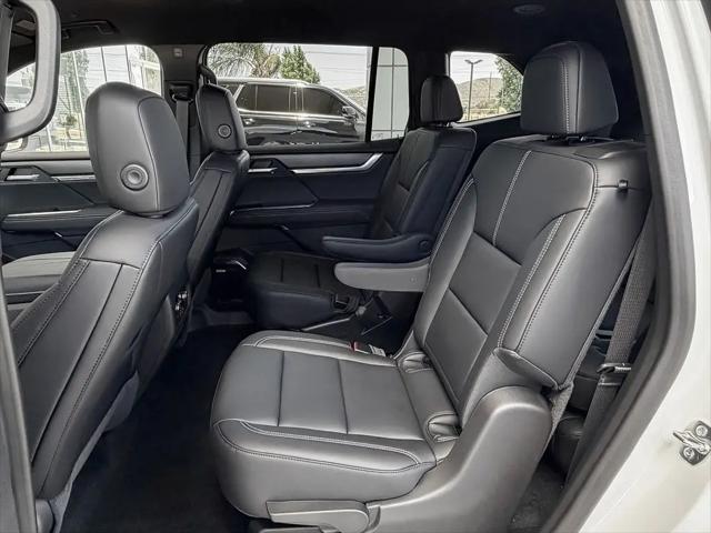 2026 GMC Acadia Elevation FWD