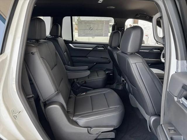 2026 GMC Acadia Elevation FWD