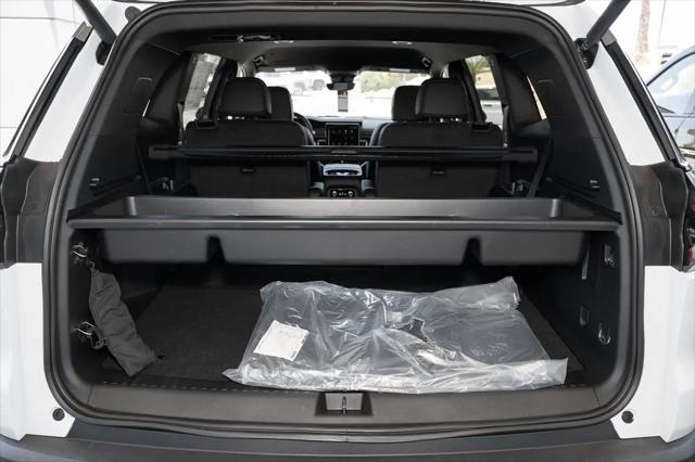 2026 GMC Acadia Elevation FWD