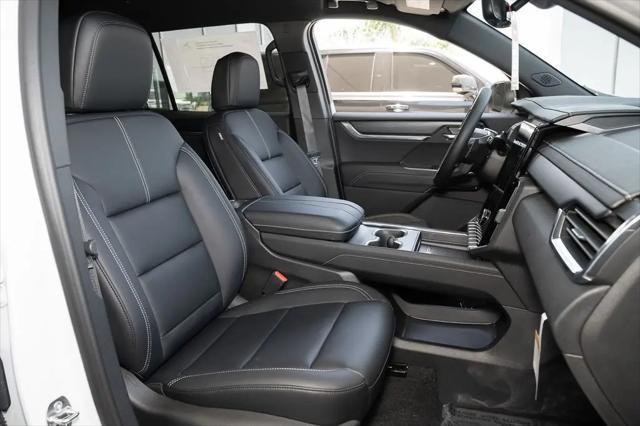 2026 GMC Acadia Elevation FWD