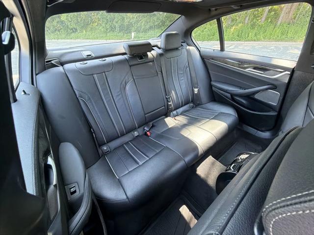 2022 BMW M5 i xDrive