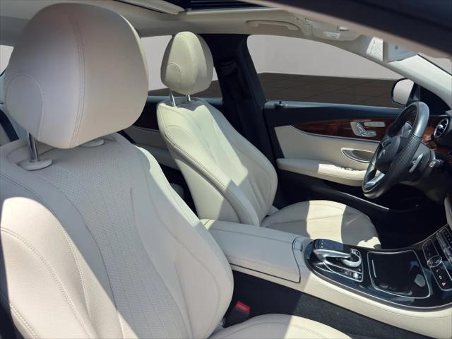 2017 Mercedes-Benz E-CLASS E 300 E 300