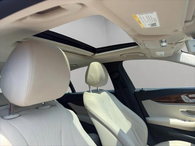 2017 Mercedes-Benz E-CLASS E 300 E 300