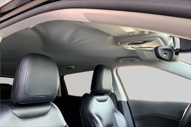 2018 Jeep Compass Latitude FWD