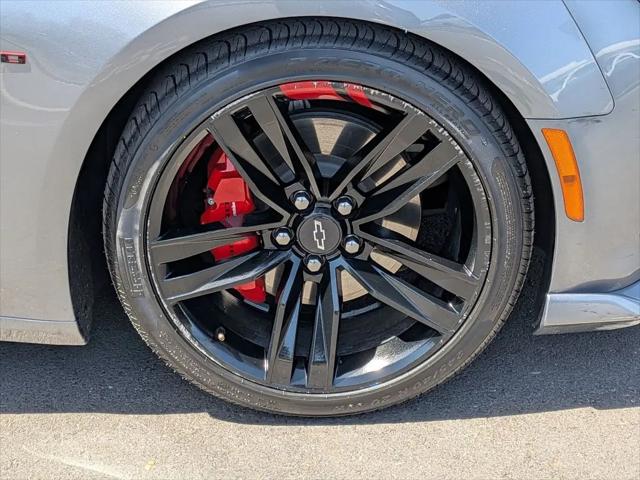 2022 Chevrolet Camaro RWD Coupe 1LT