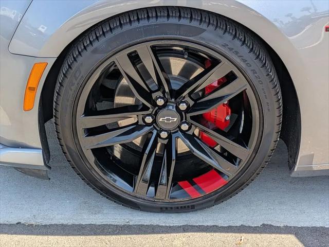 2022 Chevrolet Camaro RWD Coupe 1LT