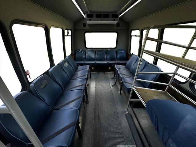 2015 Chevrolet Express Cutaway 3500