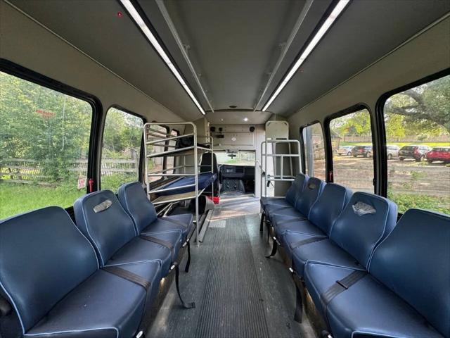 2015 Chevrolet Express Cutaway 3500