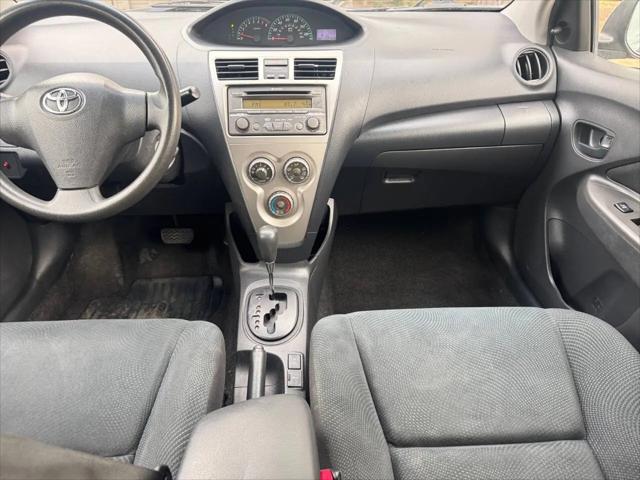 2012 Toyota Yaris Standard