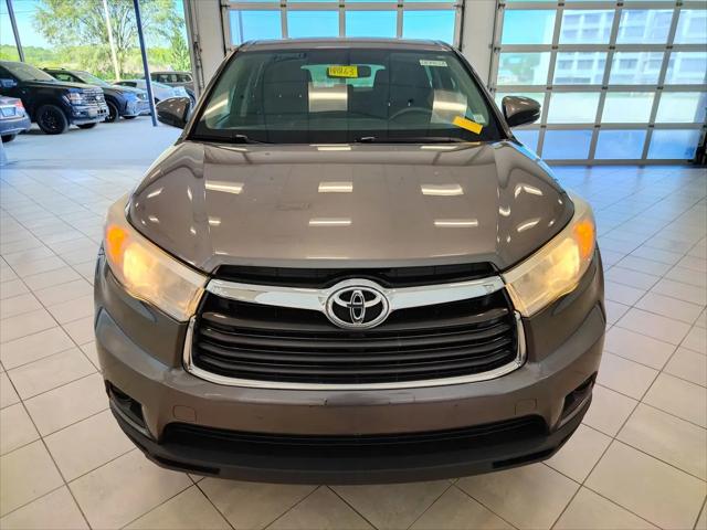2016 Toyota Highlander LE V6