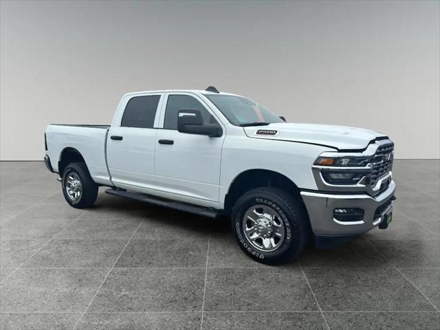 2025 Ram 2500 Tradesman Crew Cab 4x4 6'4" Box