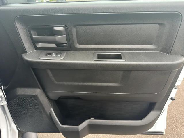 2025 Ram 2500 Tradesman Crew Cab 4x4 6'4" Box