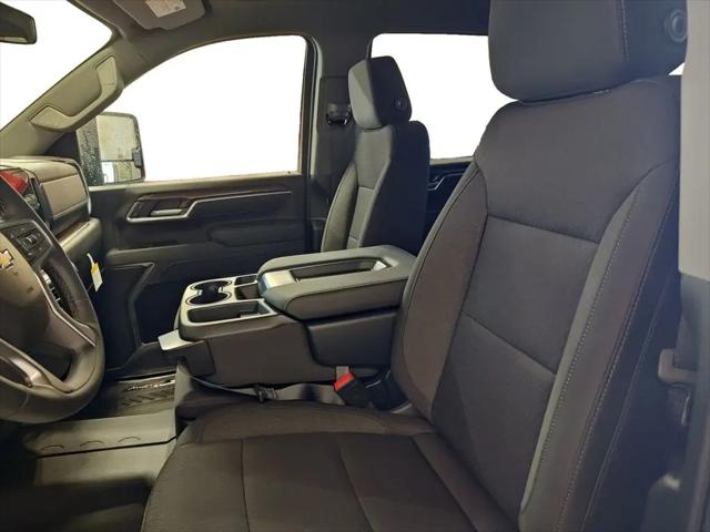 2026 Chevrolet Silverado 2500HD Crew Cab, Standard Bed, LT, 4WD