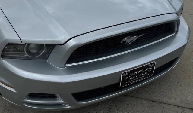 2013 Ford Mustang V6