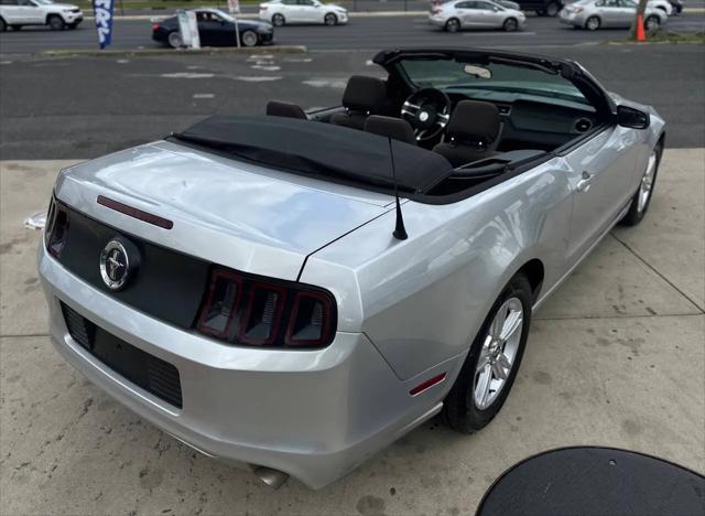 2013 Ford Mustang V6