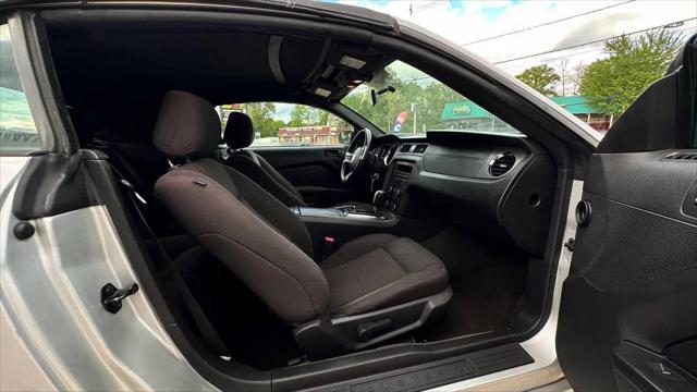 2013 Ford Mustang V6