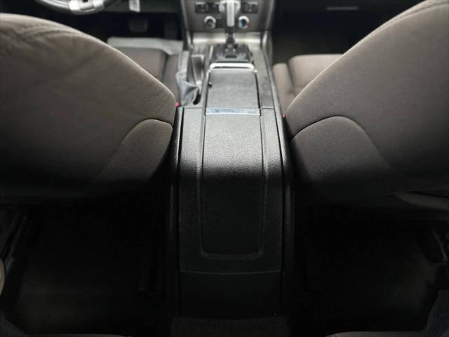2013 Ford Mustang V6