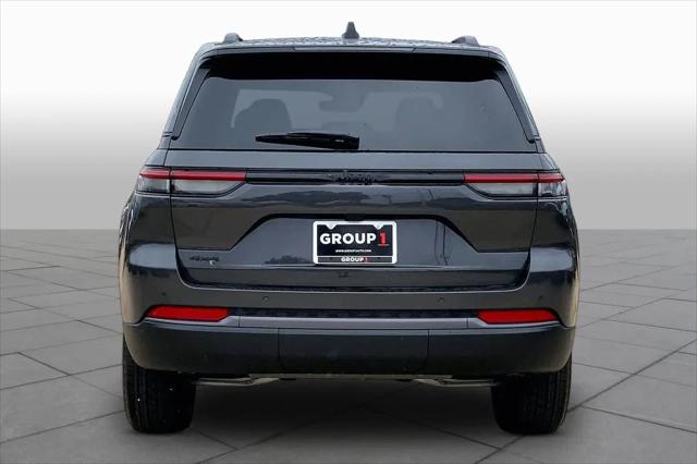 2026 Jeep Grand Cherokee Altitude 4x2