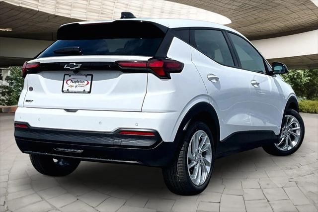 2027 Chevrolet Bolt LT FWD