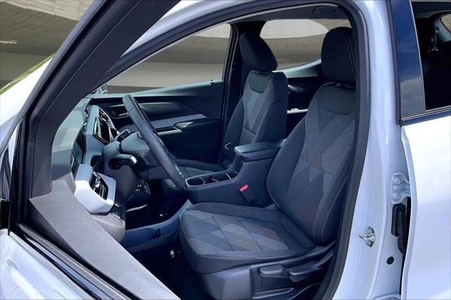 2027 Chevrolet Bolt LT FWD
