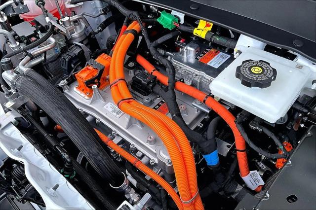 2027 Chevrolet Bolt LT FWD
