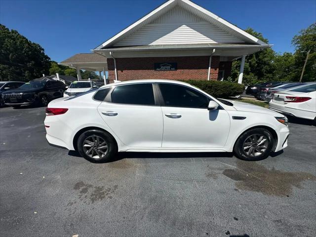 2020 Kia Optima LX