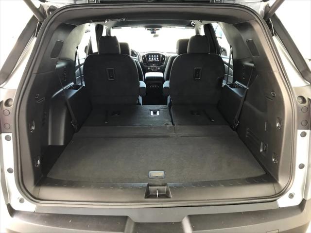 2023 Chevrolet Traverse AWD LT Cloth