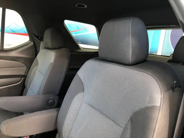 2023 Chevrolet Traverse AWD LT Cloth