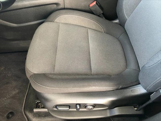2023 Chevrolet Traverse AWD LT Cloth