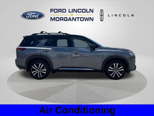 2025 Nissan Pathfinder Platinum 4WD