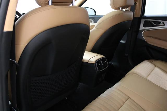 2022 Genesis G70 3.3T Advanced AWD