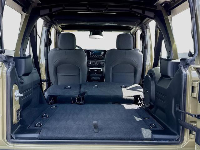 2025 Jeep Wrangler 4-Door Summit 4x4